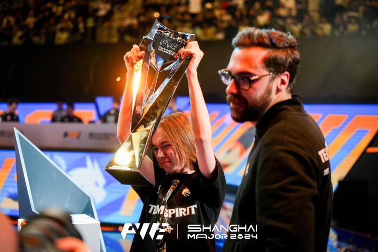 手机《绝地求生》推出33.2版本更新 萨诺地图“物资运输车”回归